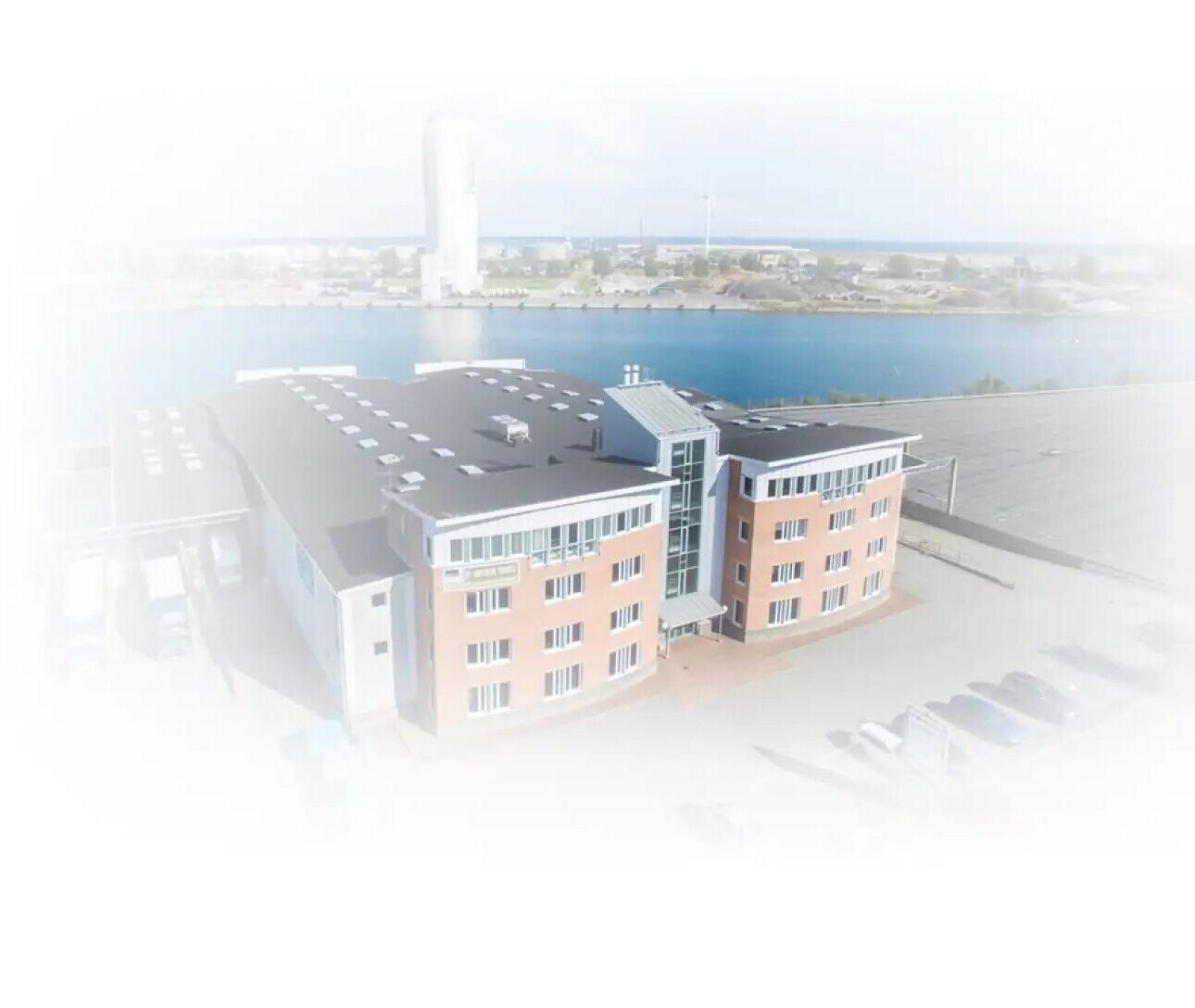 About Us 1 الواجهة الخارجية لمنشأة التصنيع التابعة لشركة Swedish Nutra